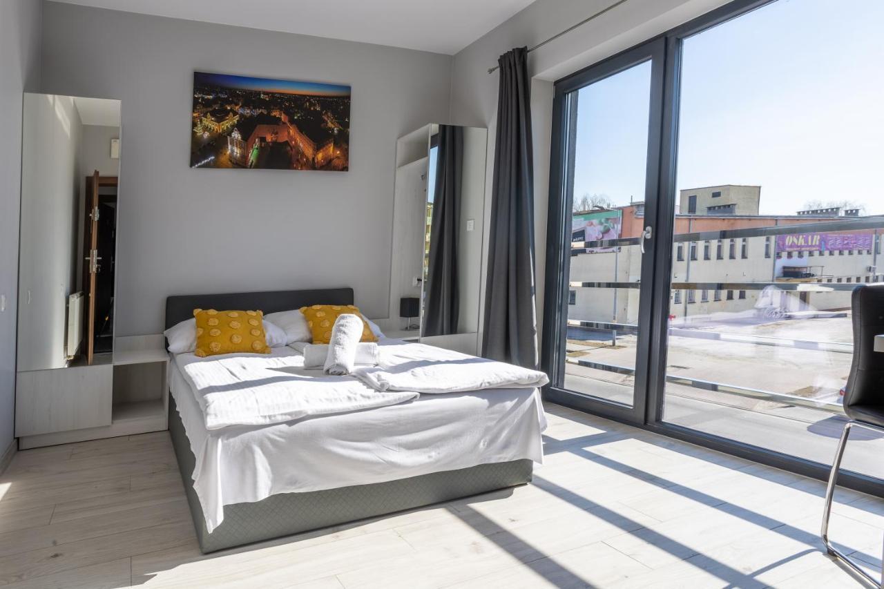 Noclegijarocin Bed & Breakfast Dış mekan fotoğraf