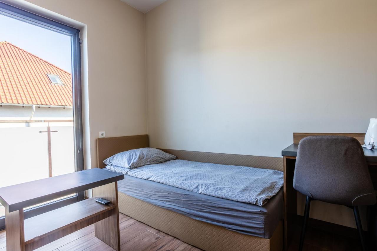 Noclegijarocin Bed & Breakfast Dış mekan fotoğraf