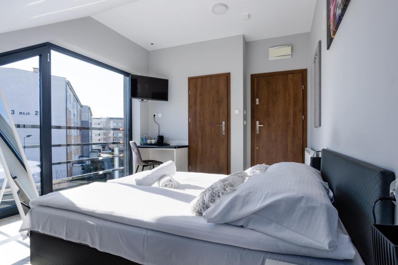 Noclegijarocin Bed & Breakfast Dış mekan fotoğraf